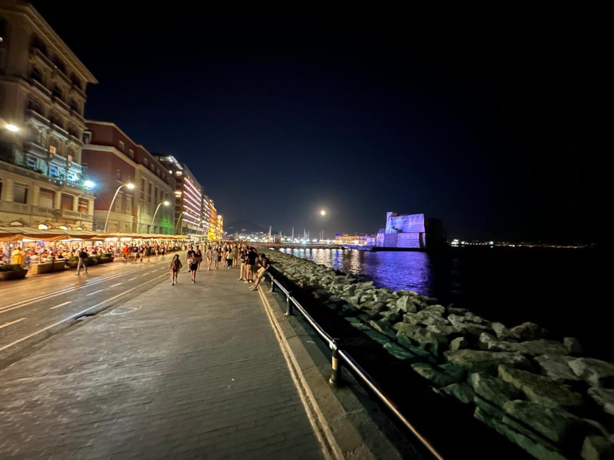 Domus Marina Rooms Νάπολη Εξωτερικό φωτογραφία