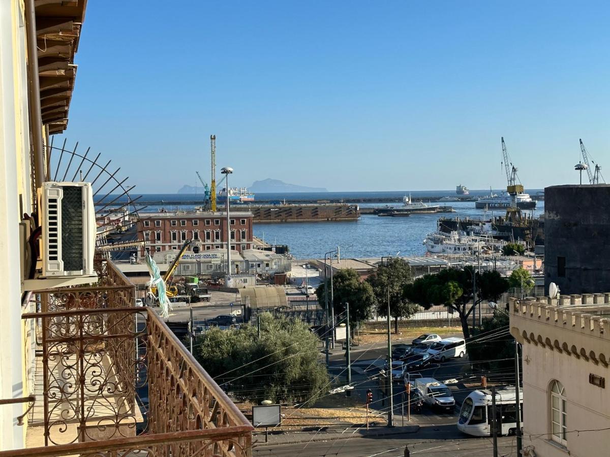 Domus Marina Rooms Νάπολη Εξωτερικό φωτογραφία